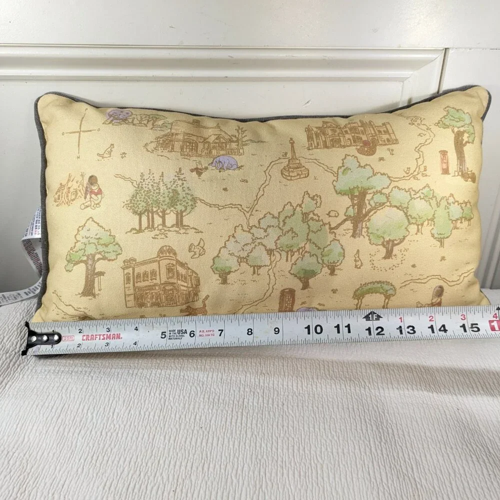 Disney Parks Winnie the Pooh & Friends Throw‎ Pillow Epcot UK United Kingdom